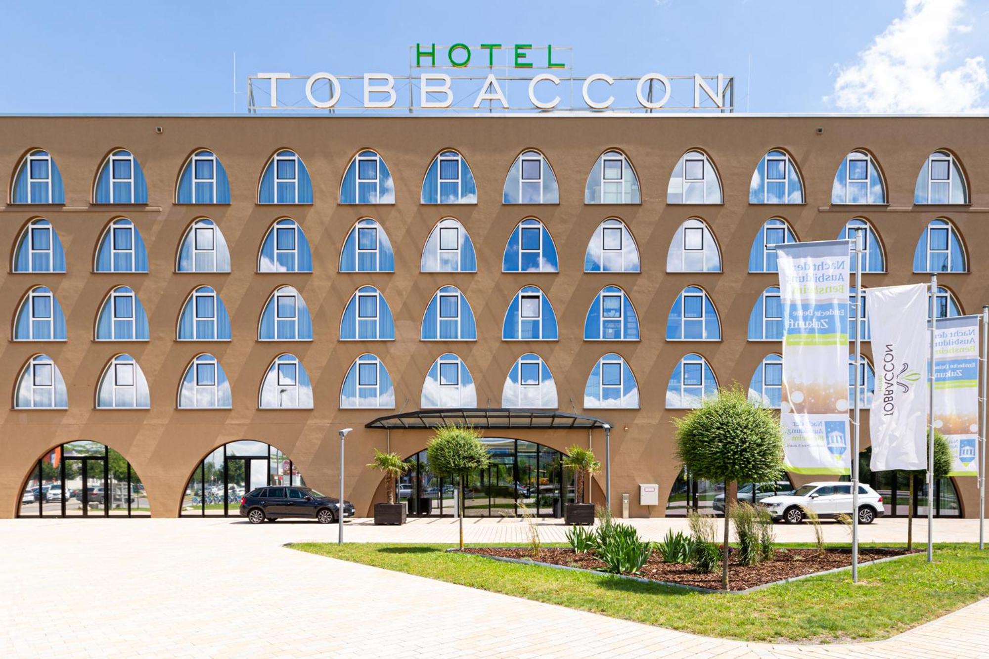 Tobbaccon Hotel Бенсхайм Екстериор снимка