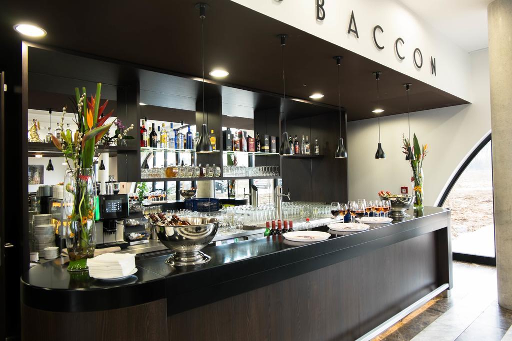 Tobbaccon Hotel Бенсхайм Екстериор снимка